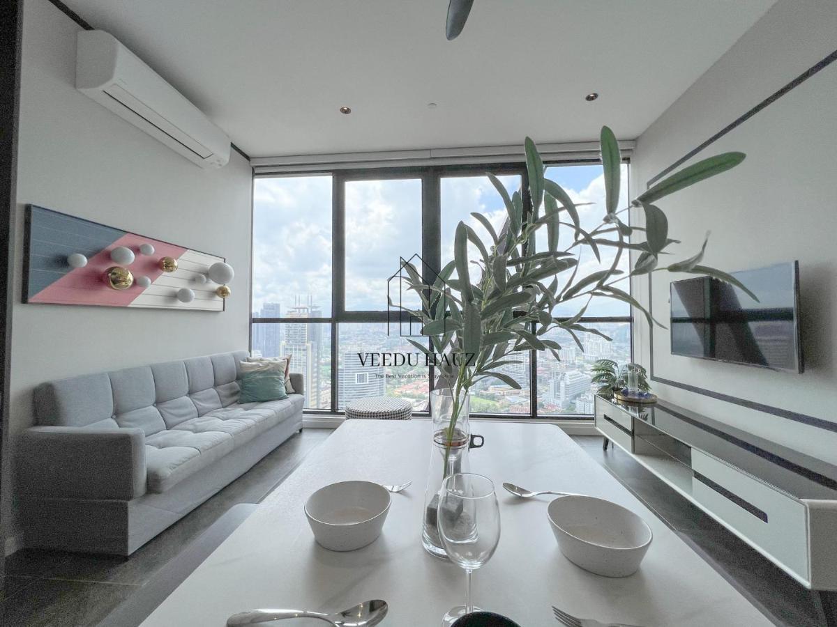Scarletz Suites At Klcc By Veedu Hauz Kuala Lumpur Exteriör bild